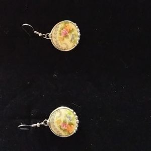 ABORABLE CHINA EARRINGS